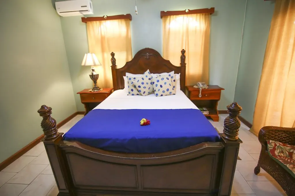 Rayon Hotel Negril