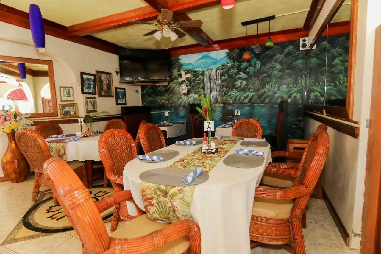 Rayon Hotel Negril 4*,  Jamaica